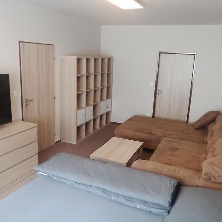 Kraliky Apartman מראה חיצוני תמונה
