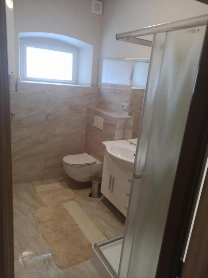 Kraliky Apartman מראה חיצוני תמונה